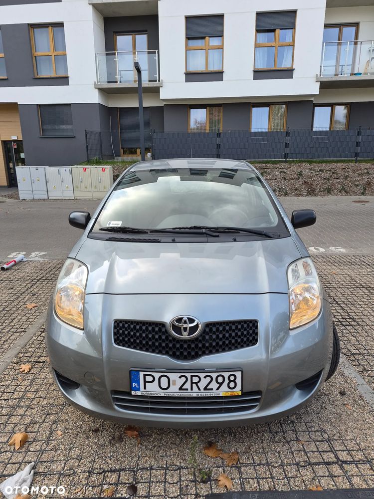 Toyota Yaris - 2