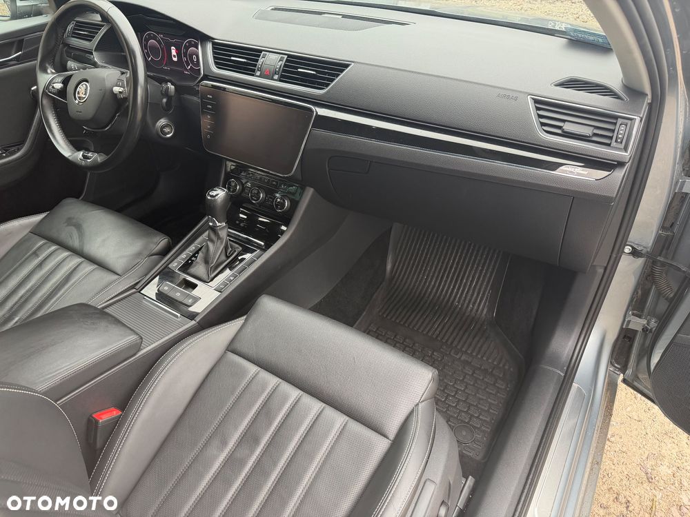 Skoda Superb 2.0 TSI 4x4 L&K DSG - 12