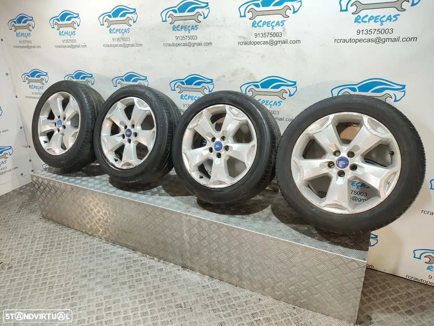 Jantes 18" Ford - Kuga - ORIGINAIS - 7.5J | ET52,5 | 5x108 - 18 Polegadas | 8V4J-1007-BB | 8V4J1007BB | Jante | 5 x 108 | 235 50 18 | Pneus - 10