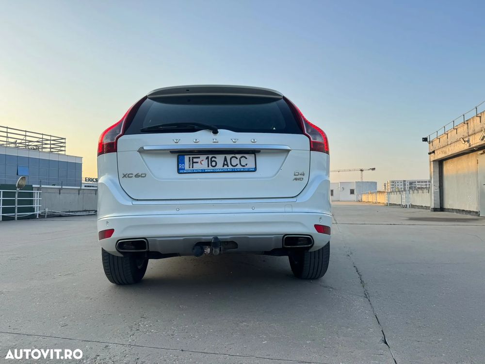 Volvo XC 60 D4AWD Kinetic - 8