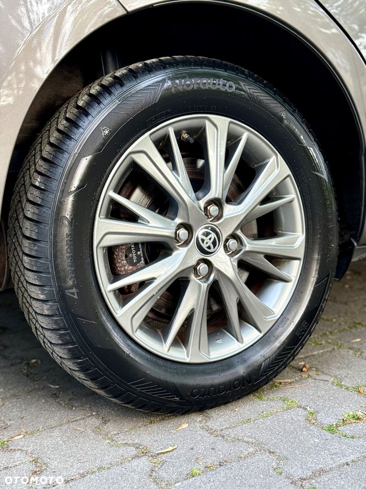 Toyota Yaris 1.5 VVT-i Club - 11