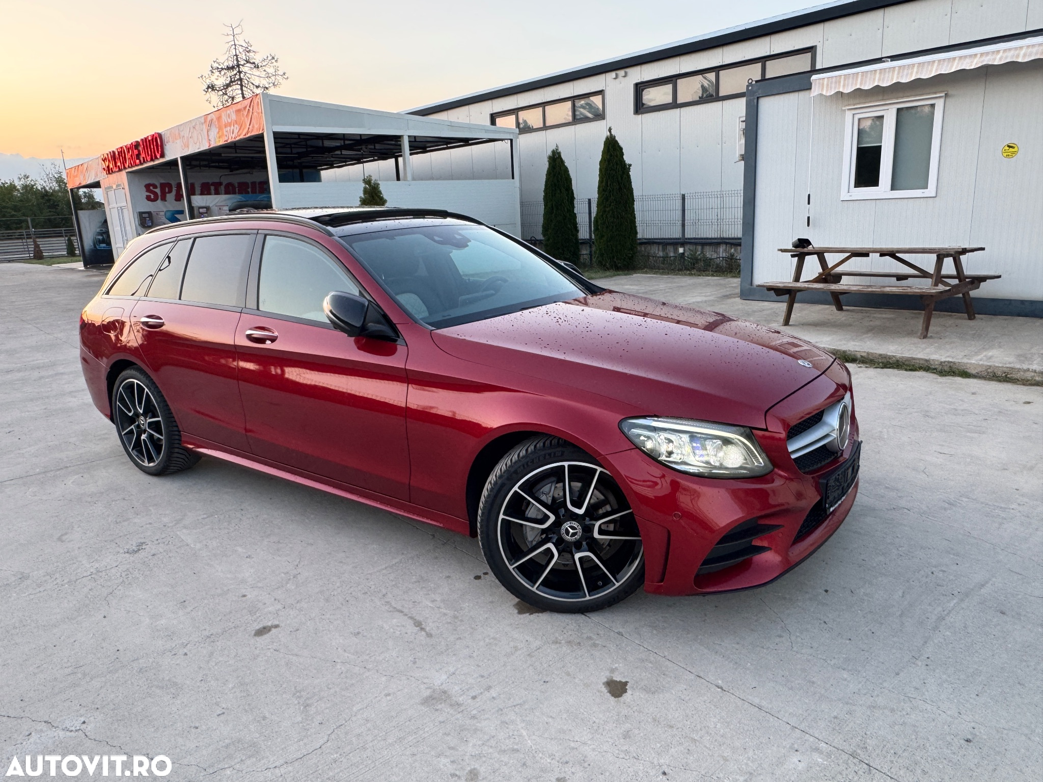 Mercedes-Benz C 220 d 4Matic 9G-TRONIC AMG Line - 20