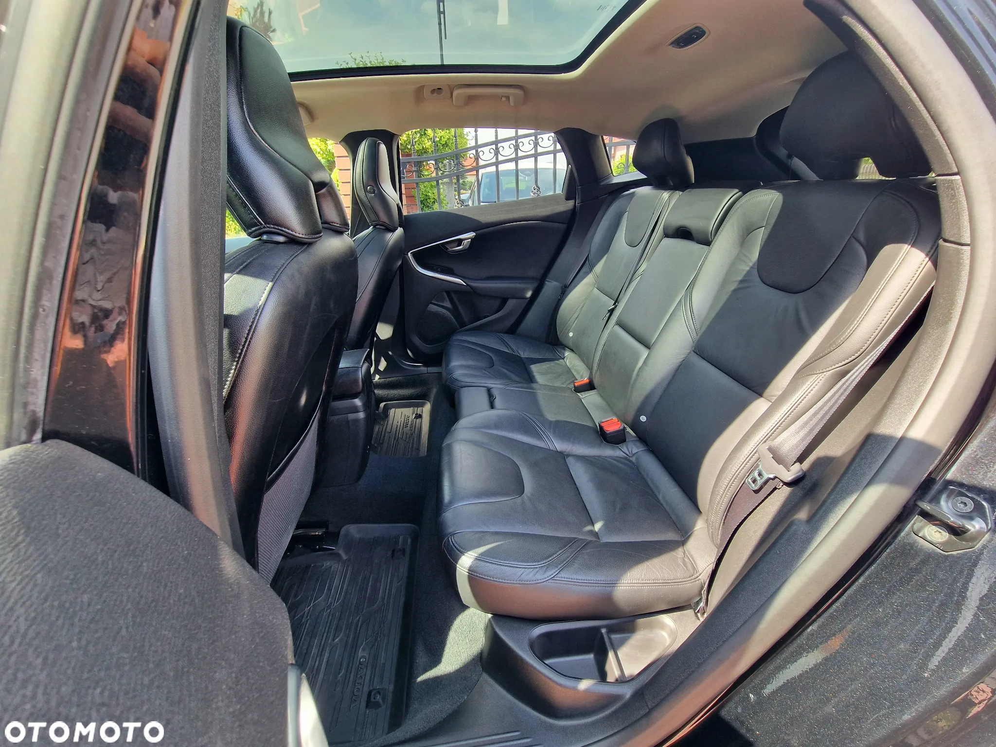 Volvo V40 D4 Summum - 16