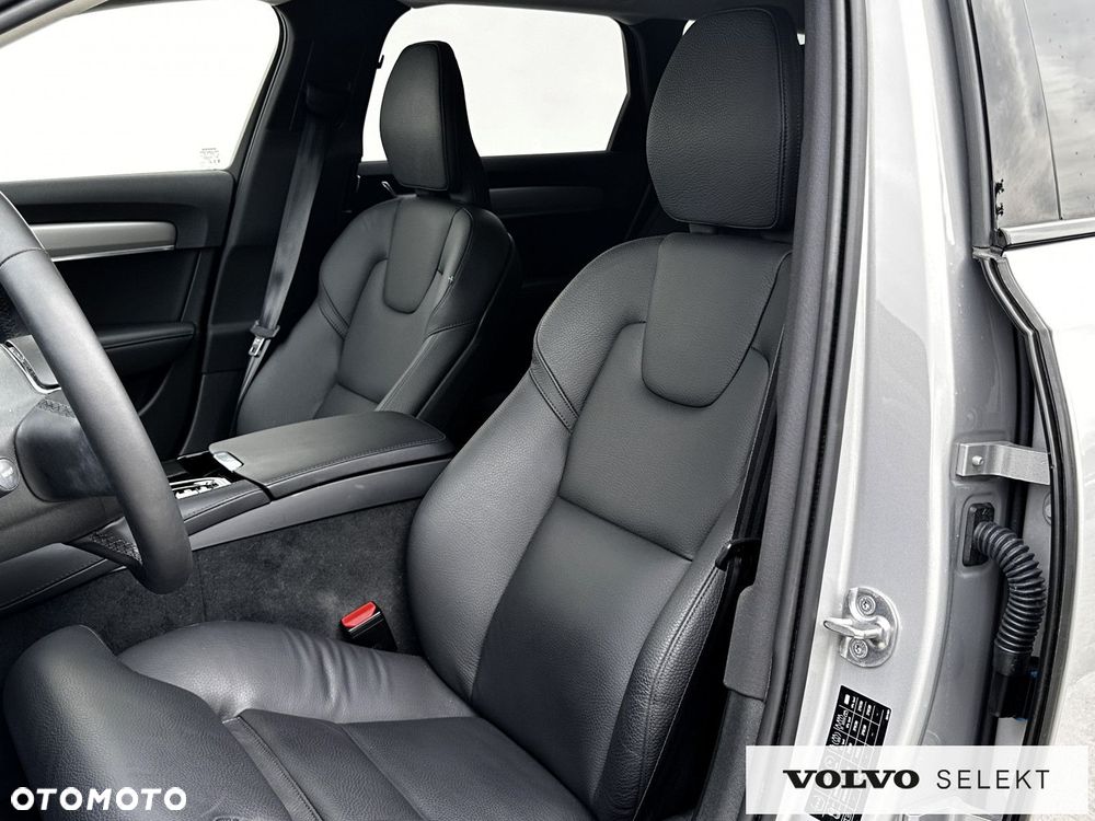 Volvo V90 - 25