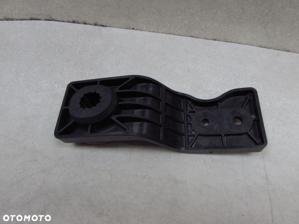 JAGUAR XE X760 15-24 WSPORNIK MOCOWANIE CHLODNICY GX78-8K337-AE - 1