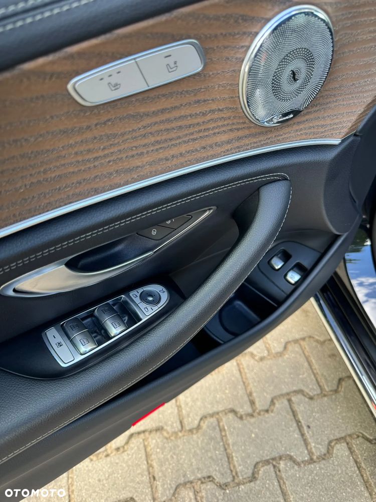 Mercedes-Benz Klasa E 220 d 9G-TRONIC Exclusive - 29