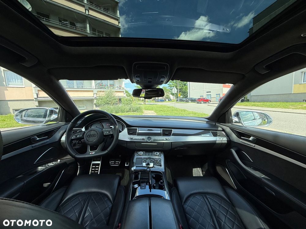 Audi S8 - 4