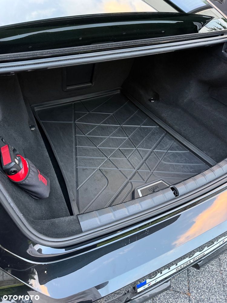 BMW Seria 7 - 18