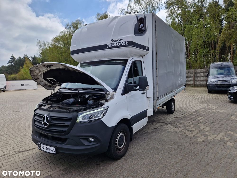 Mercedes-Benz Sprinter 319 Sypialka Led - 5