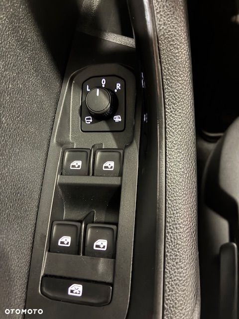 Skoda Karoq 1.5 TSI ACT 4x2 Ambition DSG - 27