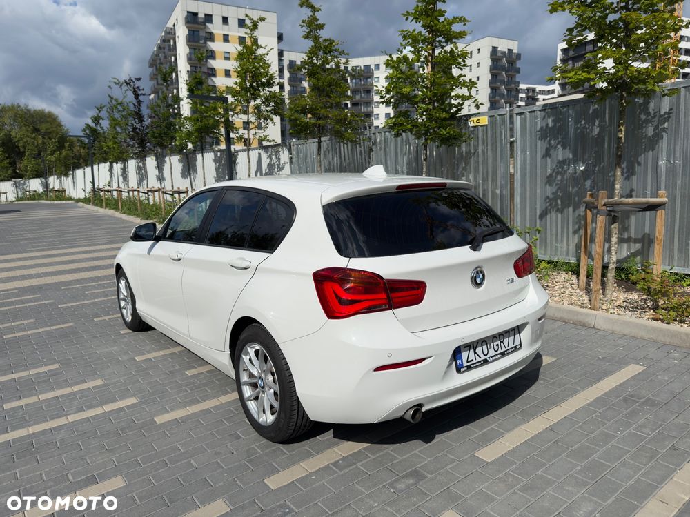 BMW Seria 1 118i - 4