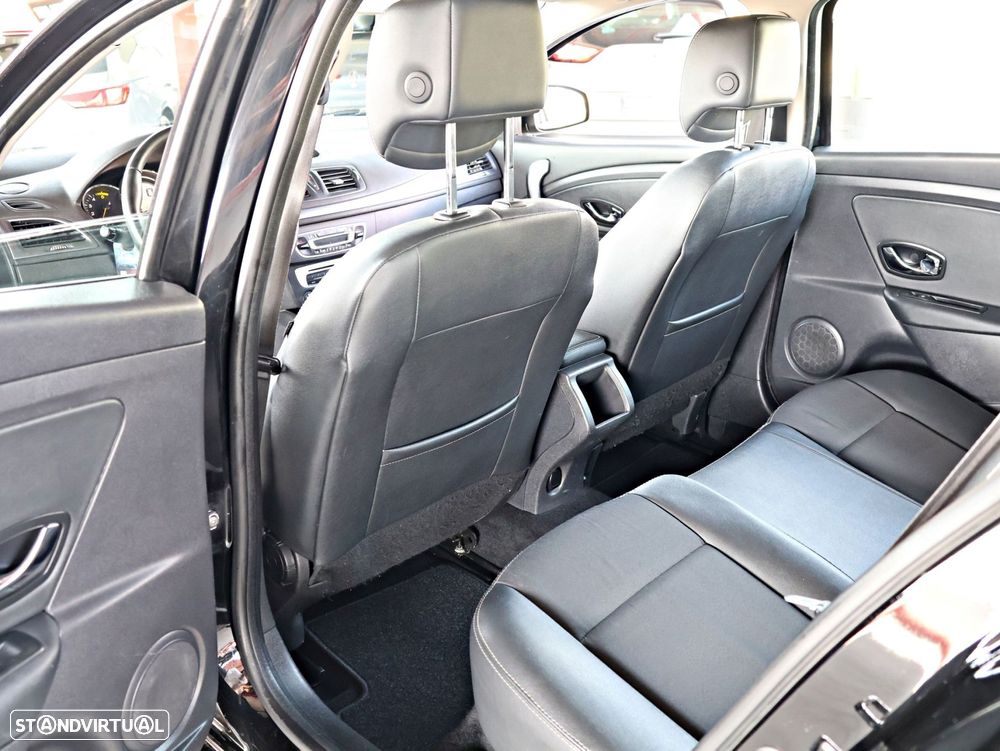 Renault Mégane Sport Tourer 1.5 dCi Confort SS - 23