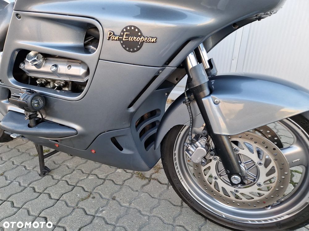 Honda ST - 5