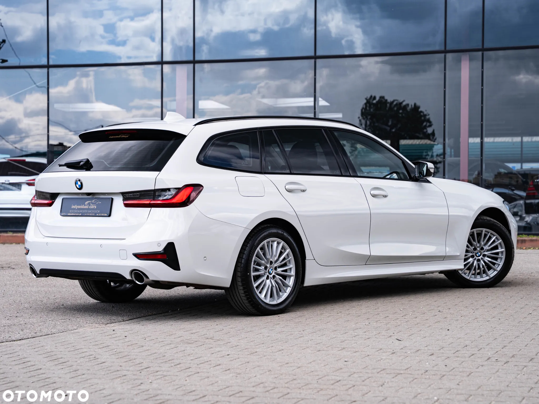 BMW Seria 3 320d Touring Sport Line - 13