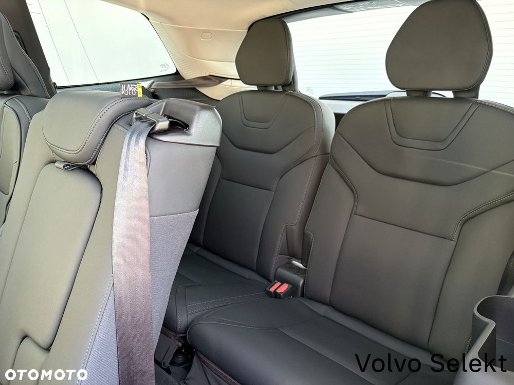 Volvo EX90 - 25