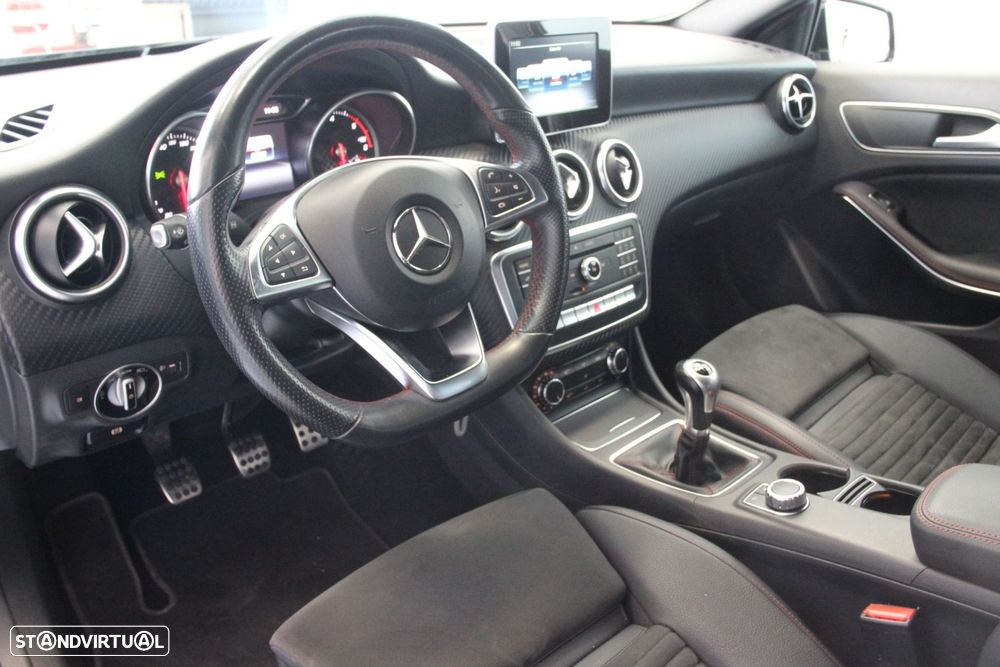 Mercedes-Benz A 180 d AMG Line - 10