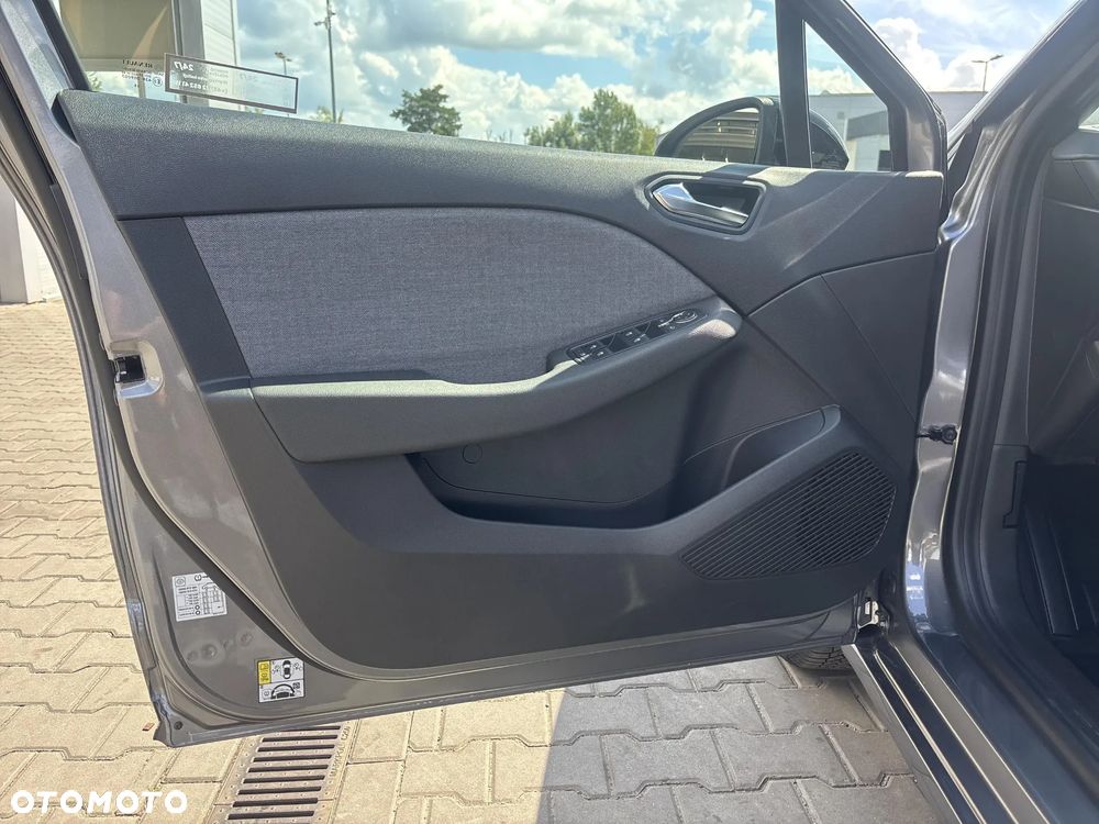 Renault Clio 1.0 TCe Techno - 10