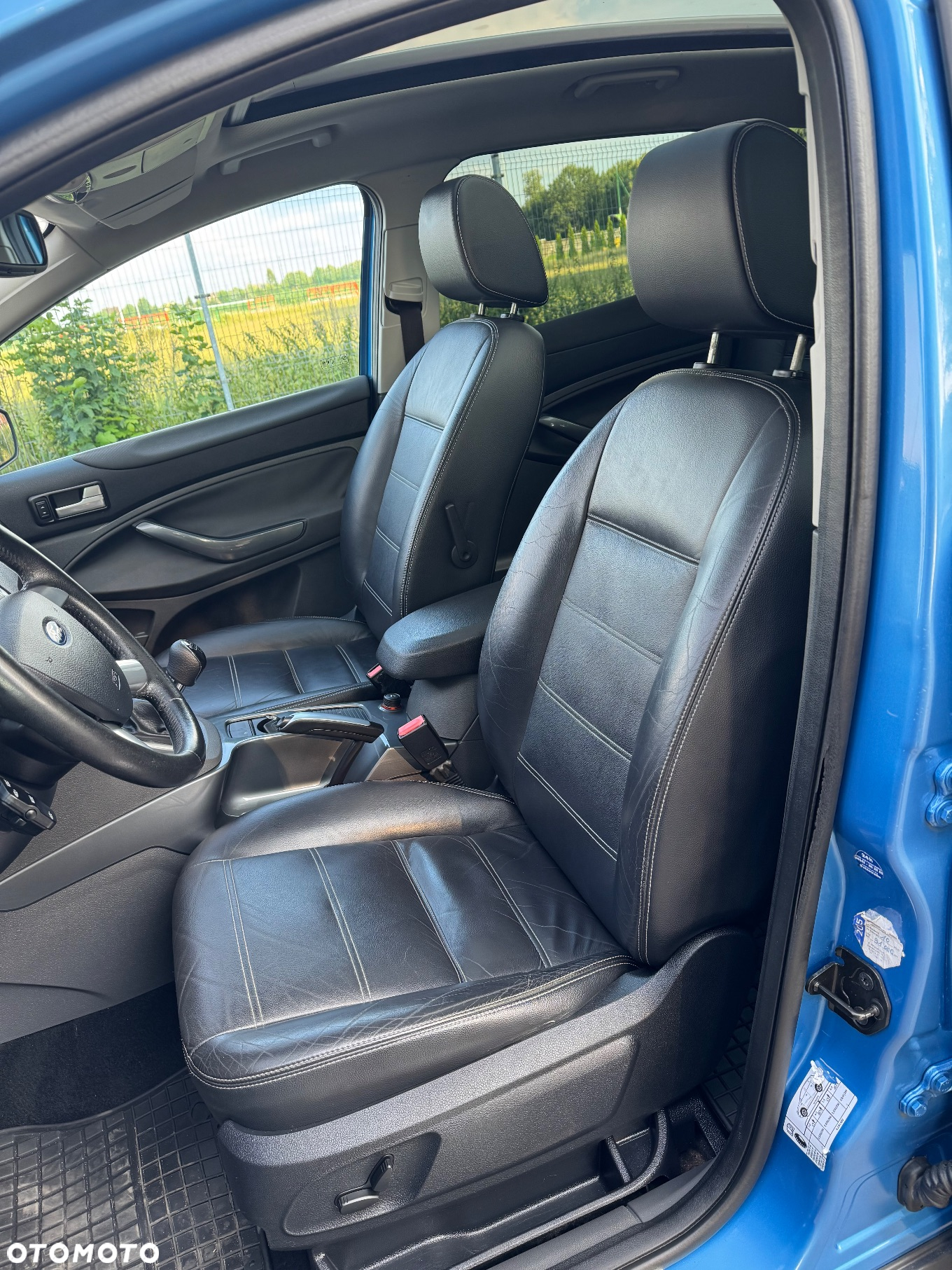 Ford Kuga - 32