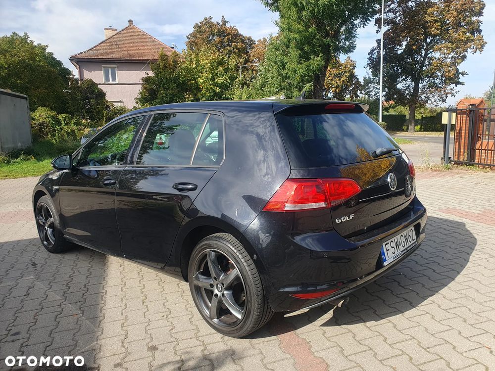 Volkswagen Golf 1.6 TDI BlueMotion Technology Cup - 5