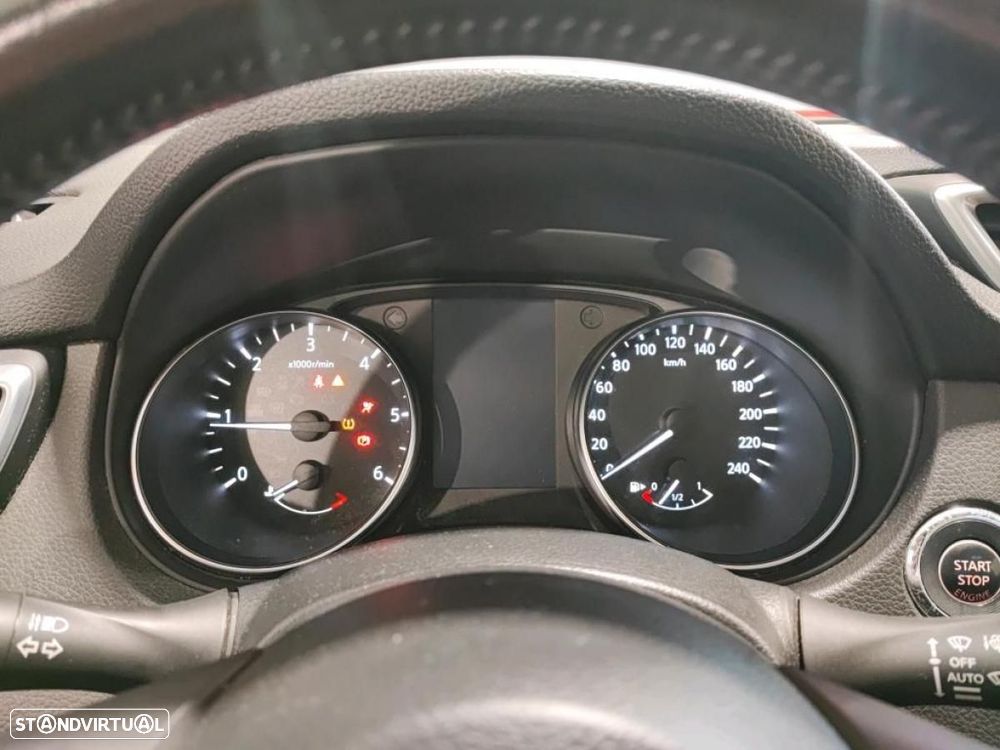 Nissan Qashqai 1.5 dCi N-Connecta - 8