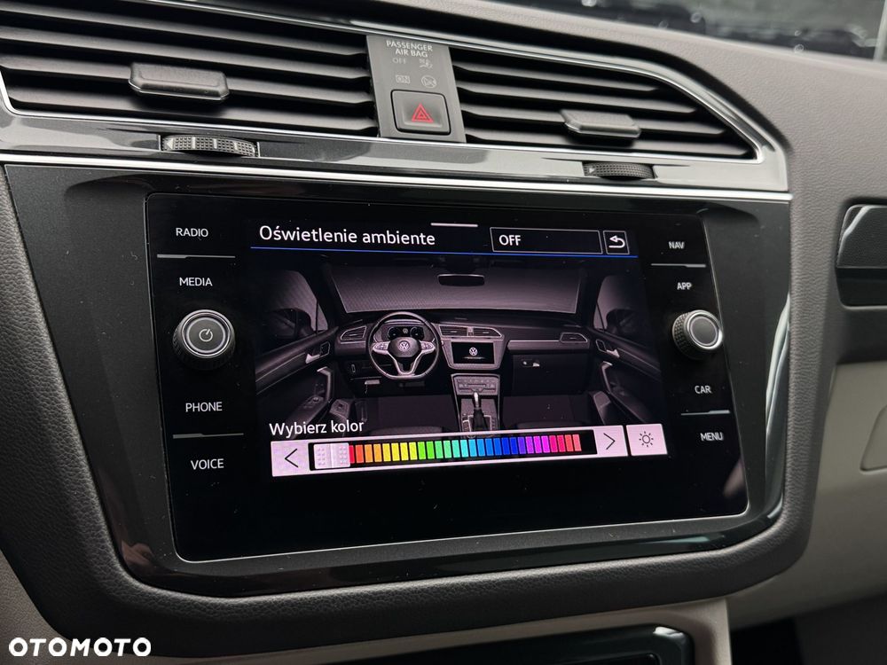 Volkswagen Tiguan 1.5 eTSI Elegance DSG - 36