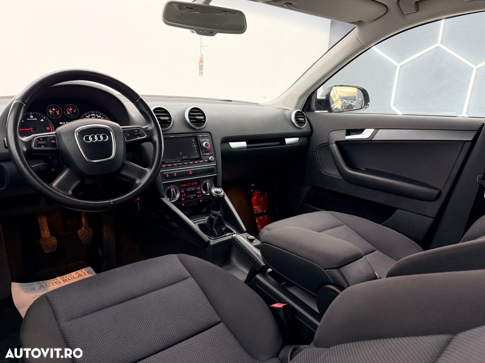 Audi A3 1.6 TDI Attraction - 16