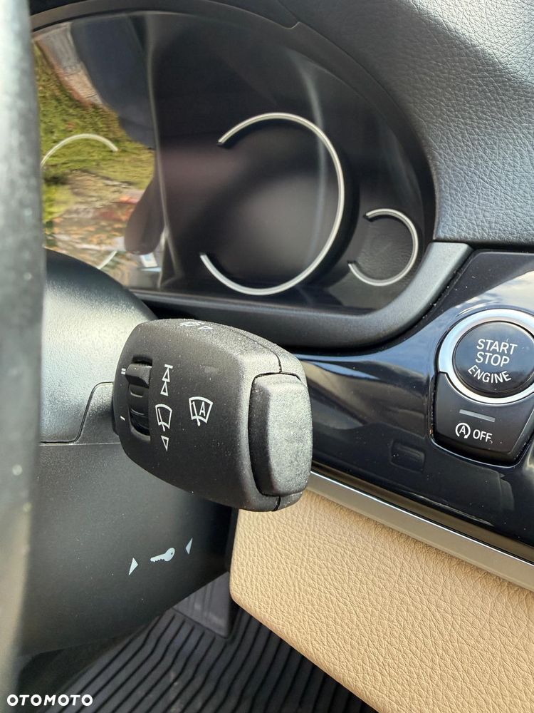 BMW Seria 5 520d xDrive - 30