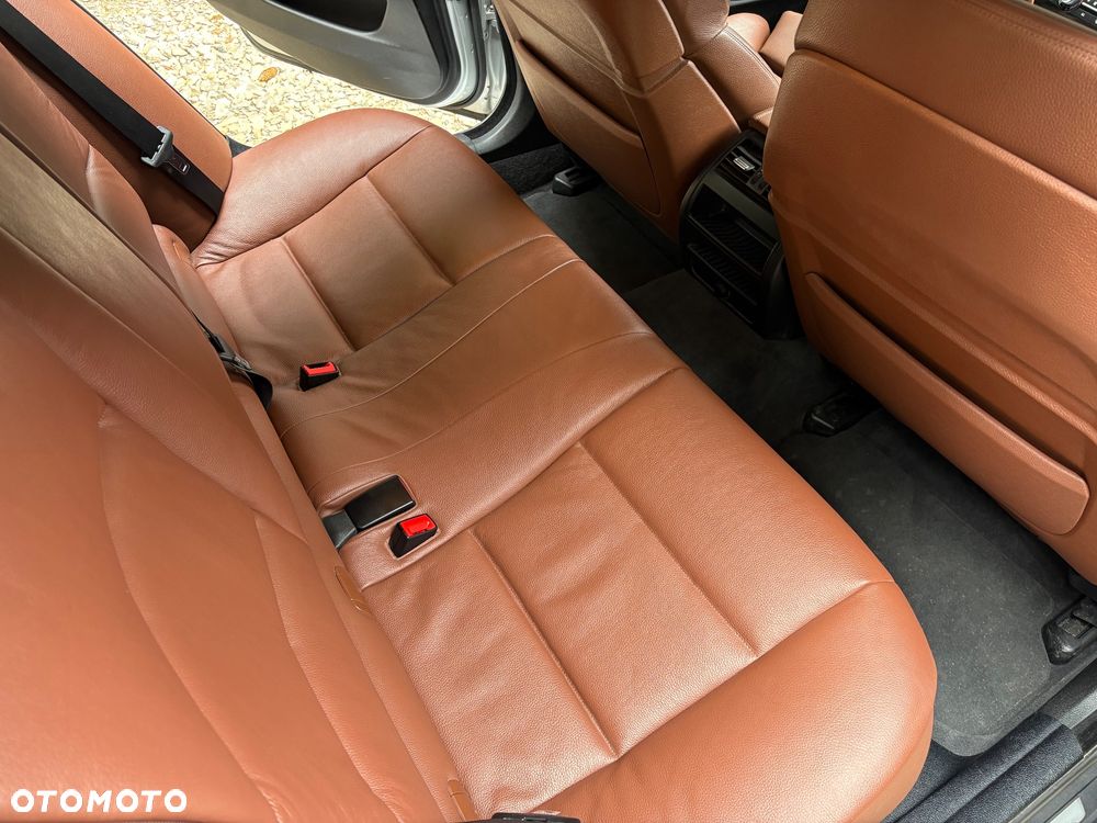 BMW Seria 5 - 21