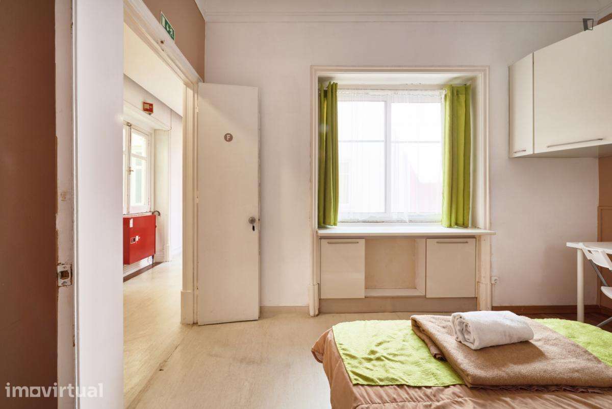 Quarto - localizado em Saldanha Lisbon - Grande imagem: 2/33
