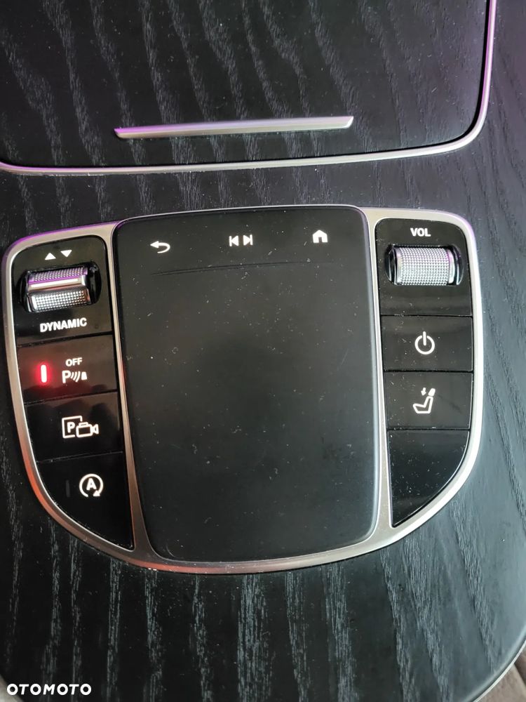Mercedes-Benz Klasa E 220 d Business Edition 9G-TRONIC - 23