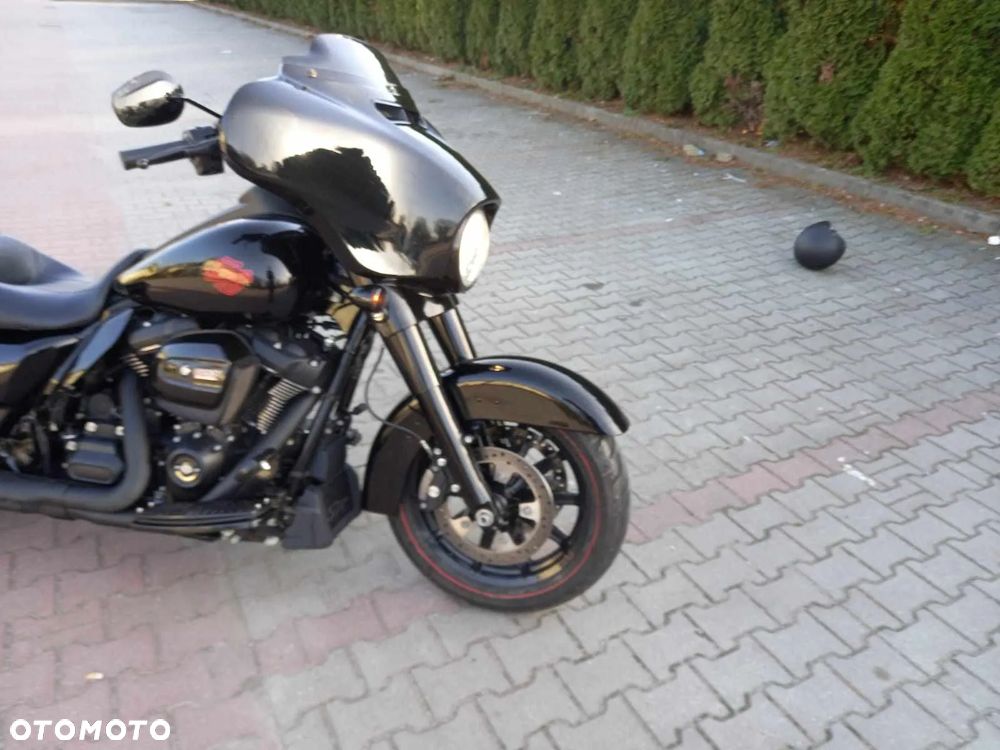 Harley-Davidson Touring Electra Glide - 9