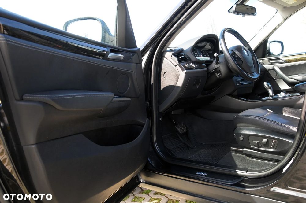 BMW X3 xDrive28i Sport-Aut Advantage - 24