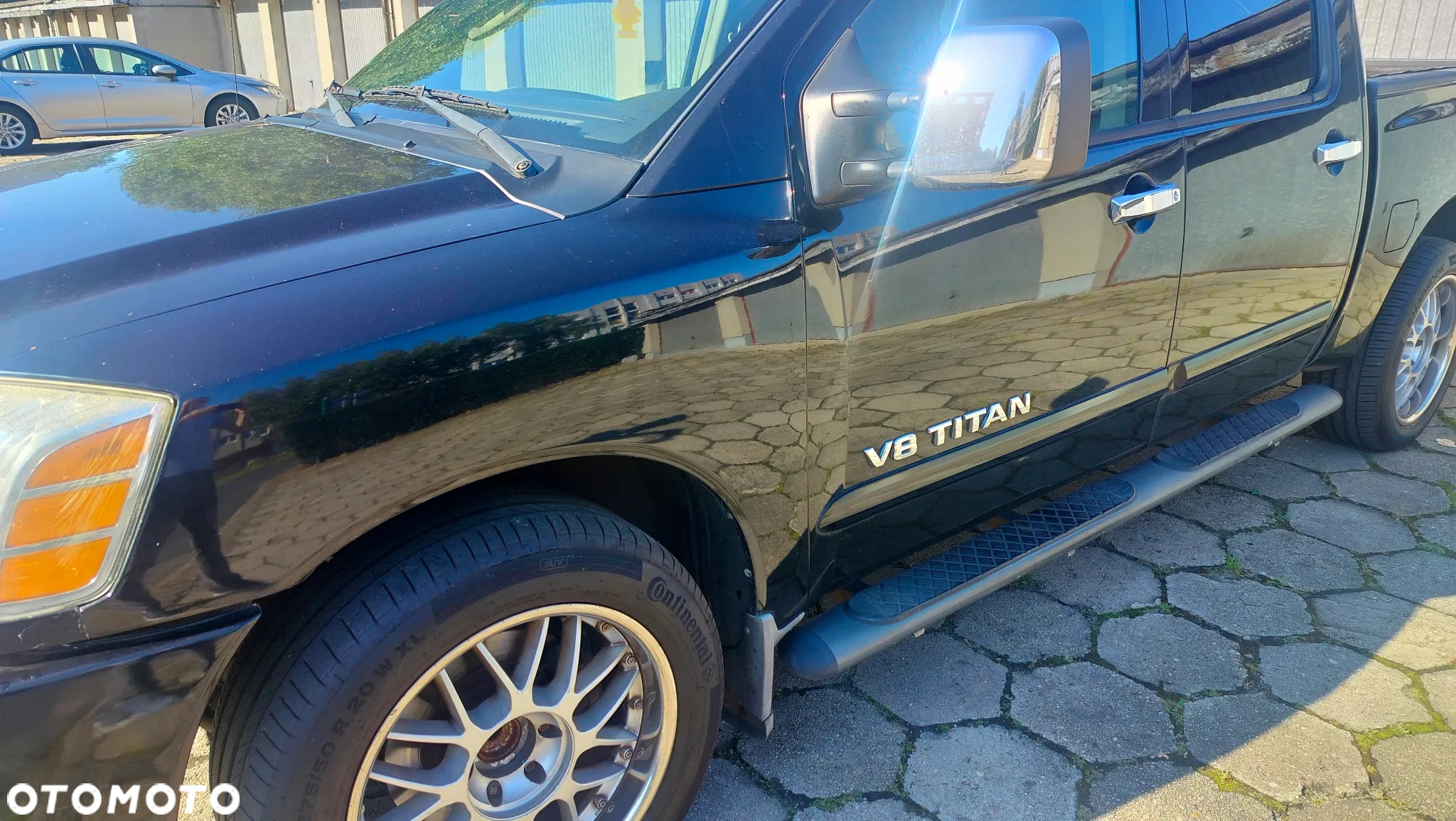 Nissan Titan 5.6 V8 LE Crew Cab - 9