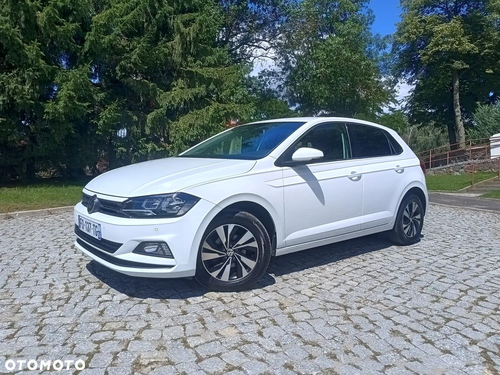 Volkswagen Polo - 2