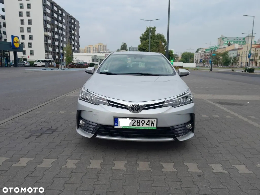 Toyota Corolla 1.6 Comfort - 23