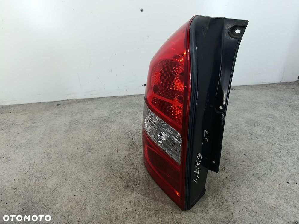 LAMPA TYLNA LEWA HYUNDAI TUCSON I 92401-2E0 - 5
