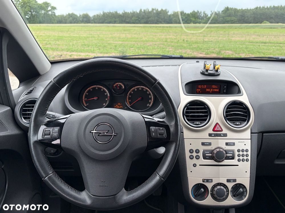 Opel Corsa 1.2 16V Enjoy - 16