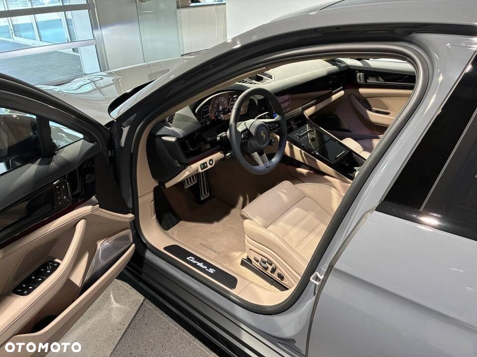 Porsche Panamera - 10