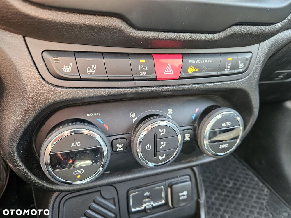 Jeep Renegade 1.4 MultiAir DSG Limited - 21