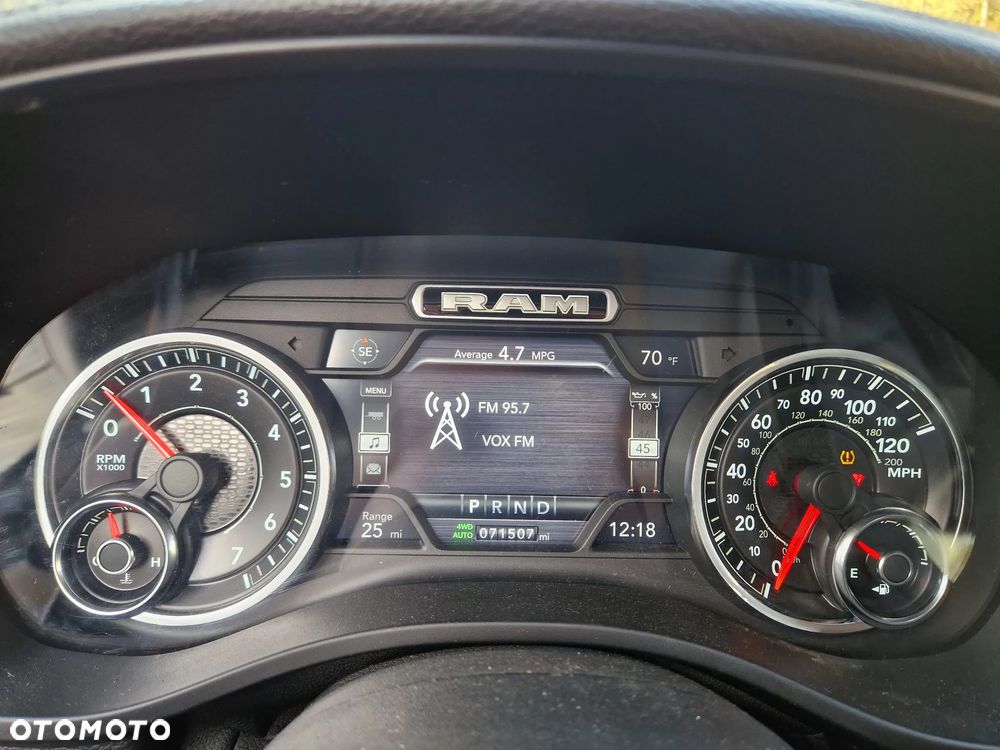 RAM 1500 5.7 Quad Cab Laramie - 16