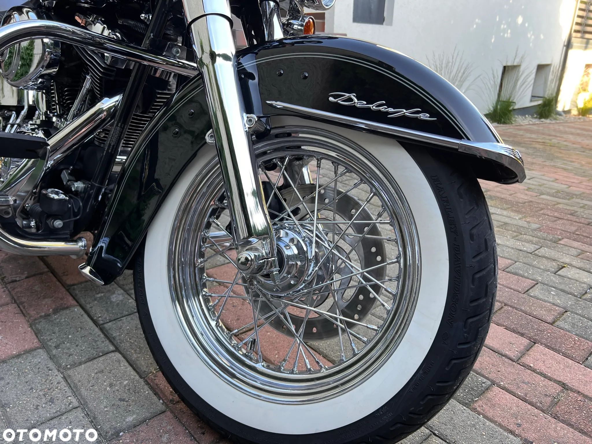 Harley-Davidson Softail Deluxe - 1