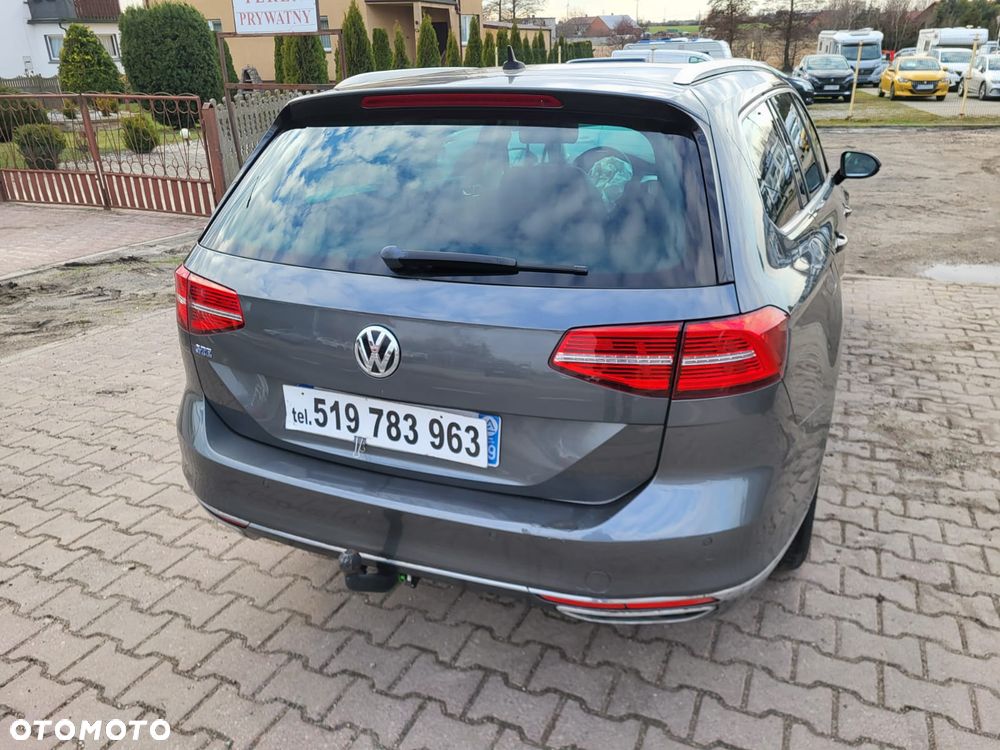 Volkswagen Passat - 8