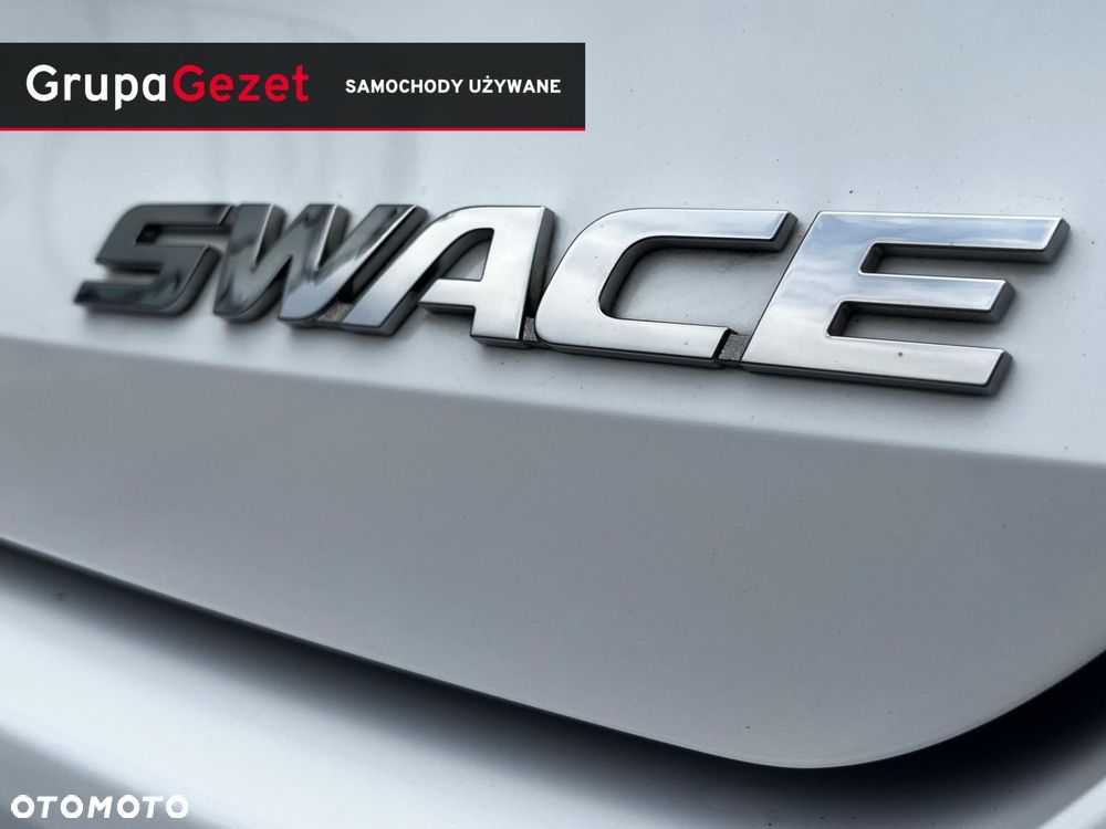 Suzuki Swace 1.8 Hybrid Premium Plus CVT - 23