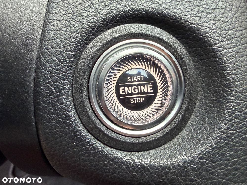 Mercedes-Benz Klasa C 160 Business Edition 9G-TRONIC - 16