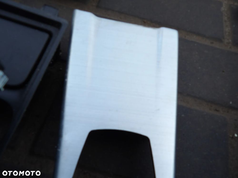 BMW - F30 - KOMPLET LISTEW OZDOBNYCH - DEKORY - KRATKI NAWIEWU - SZCZOTKOWANE ALUMINIUM - MANUAL - EUROPA - 9218549  9218551 - 5
