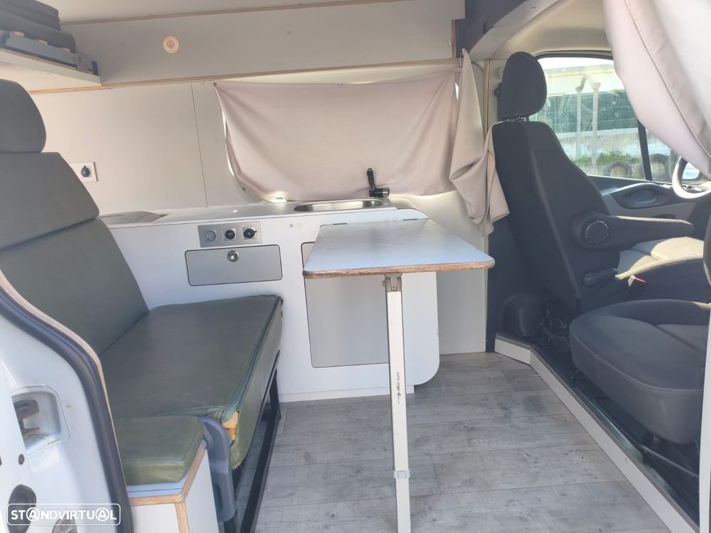 Renault Trafic 4LUG DORMITORIO - 16