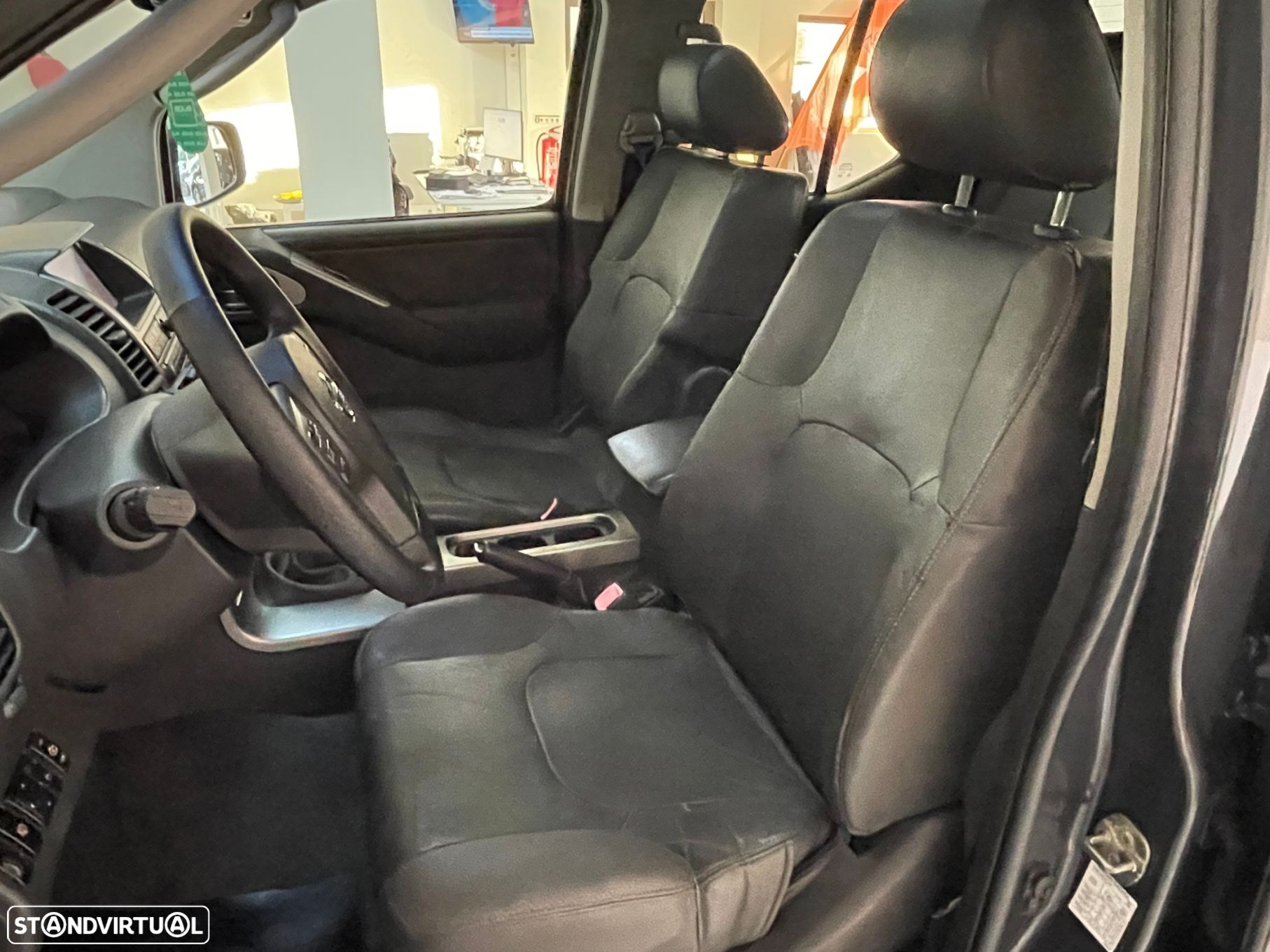 Nissan Navara 2.5 dCi CD LE - 19