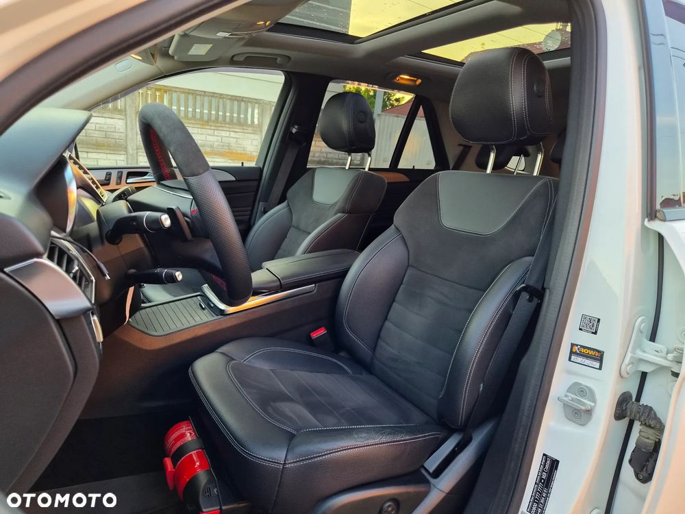 Mercedes-Benz ML 350 BlueTEC 4-Matic - 8