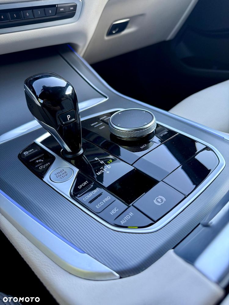 BMW X5 xDrive25d - 9