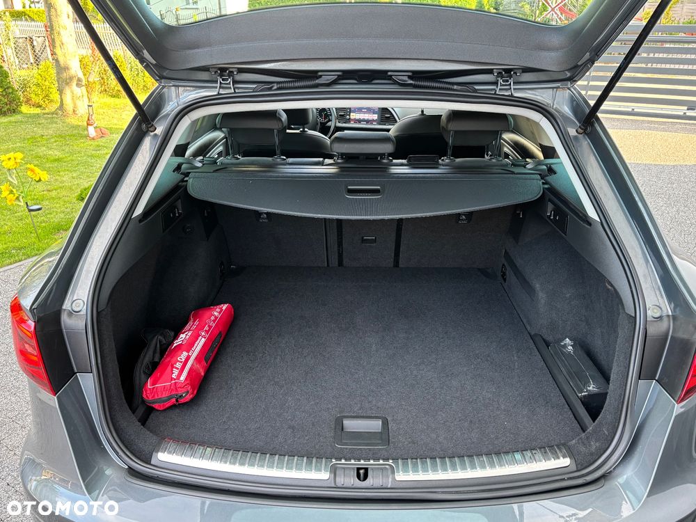 Seat Leon 2.0 TDI DPF Start&Stop DSG XCELLENCE - 28